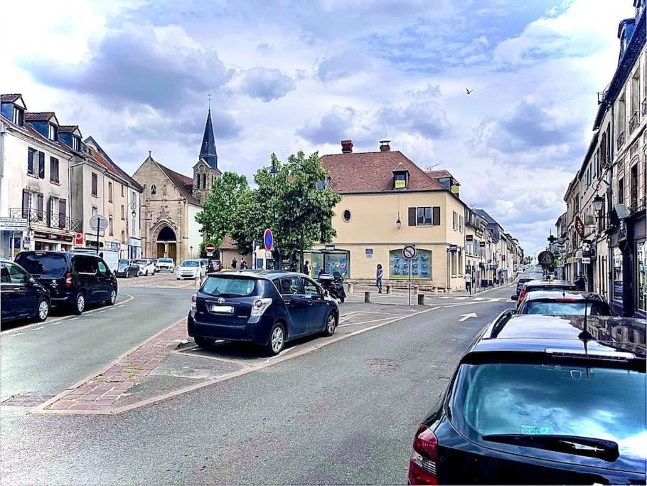 « Le City » Proche Aeroport Cdg, Parc Asterix, Disney, Dammartin-en-Goele Eksteriør billede